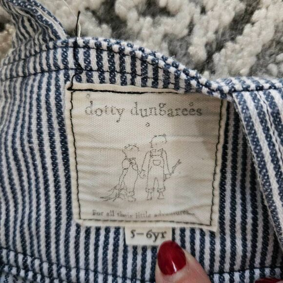 Dotty Dungarees Railroad Stripe Shortalls Size 5-6 years - Picture 3 of 5
